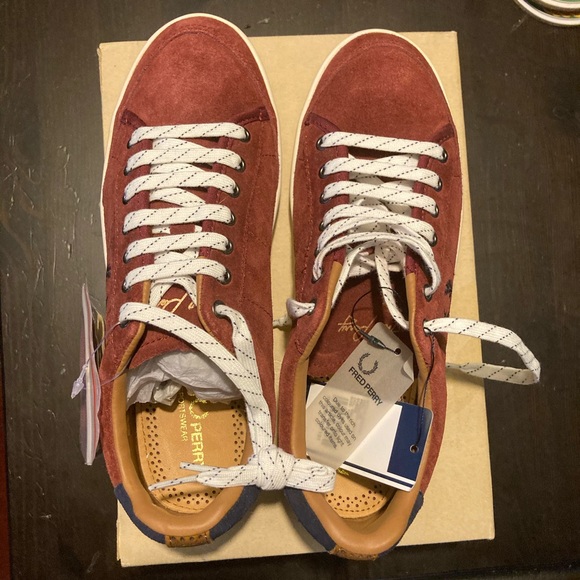Fred Perry Hopman Suede sneaker NIB size 5.5 - Picture 2 of 5